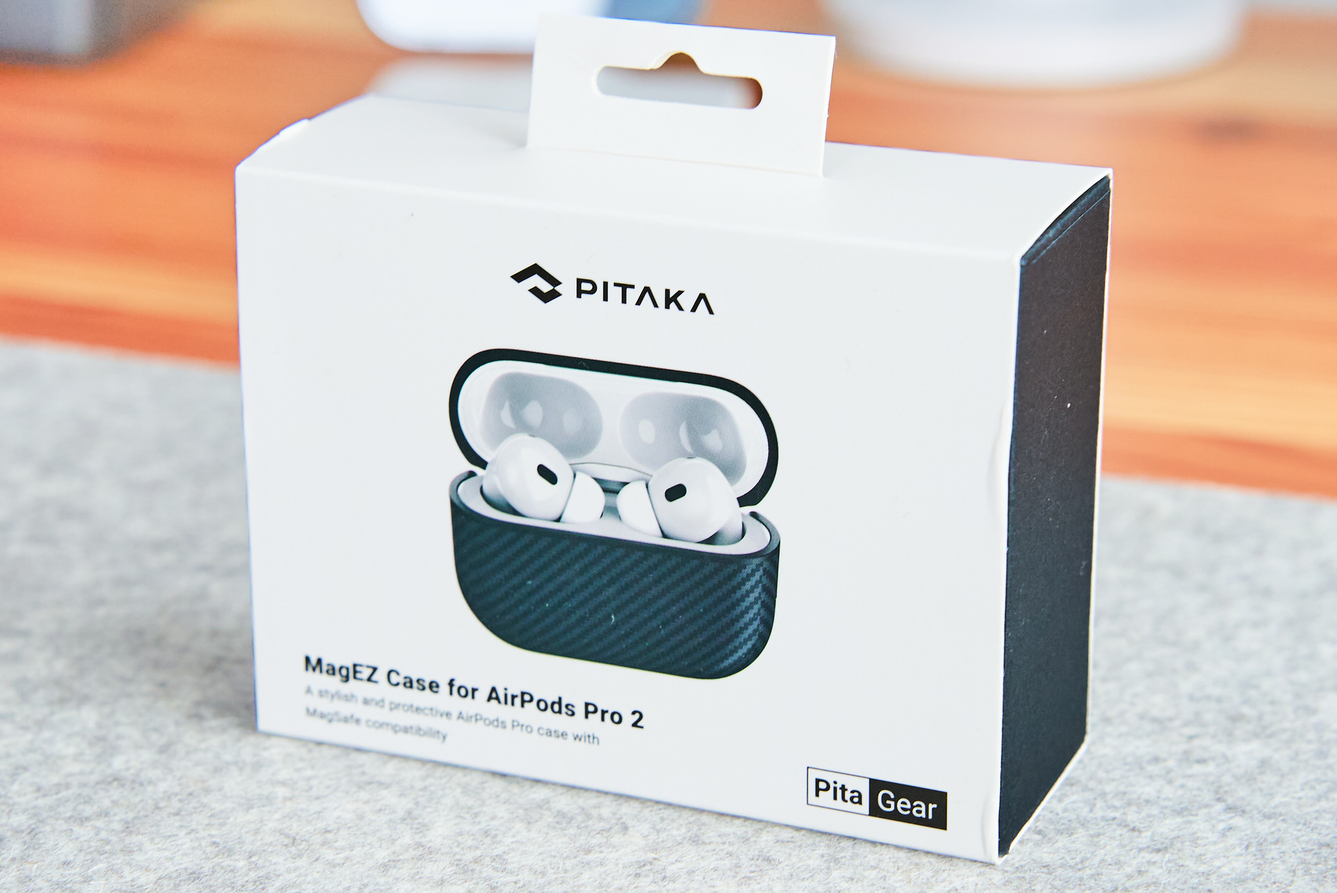 AirPods ProのPITAKAのケースのボックス