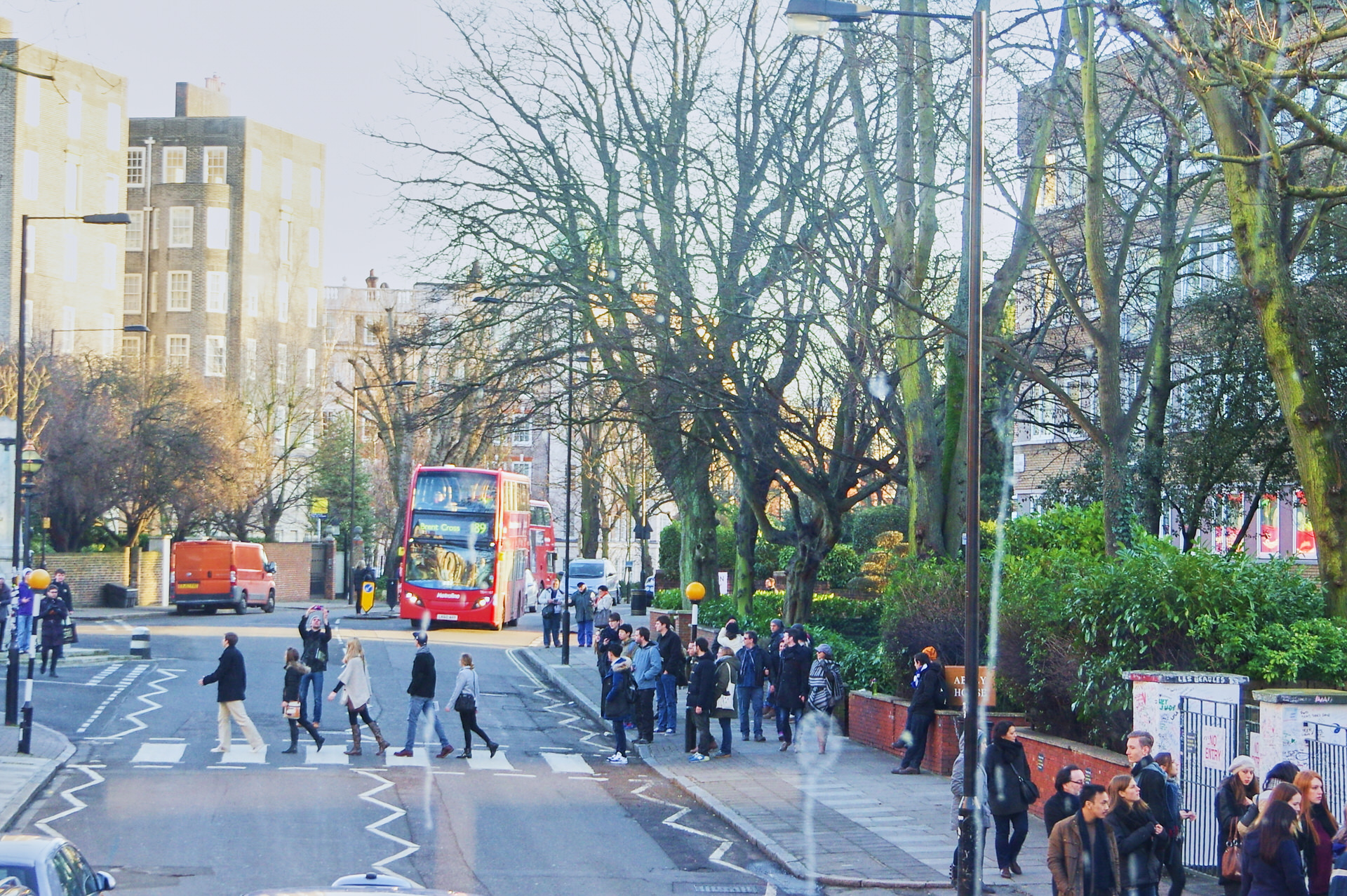 世界一有名な横断歩道『Abbey Road』のアイキャッチ画像